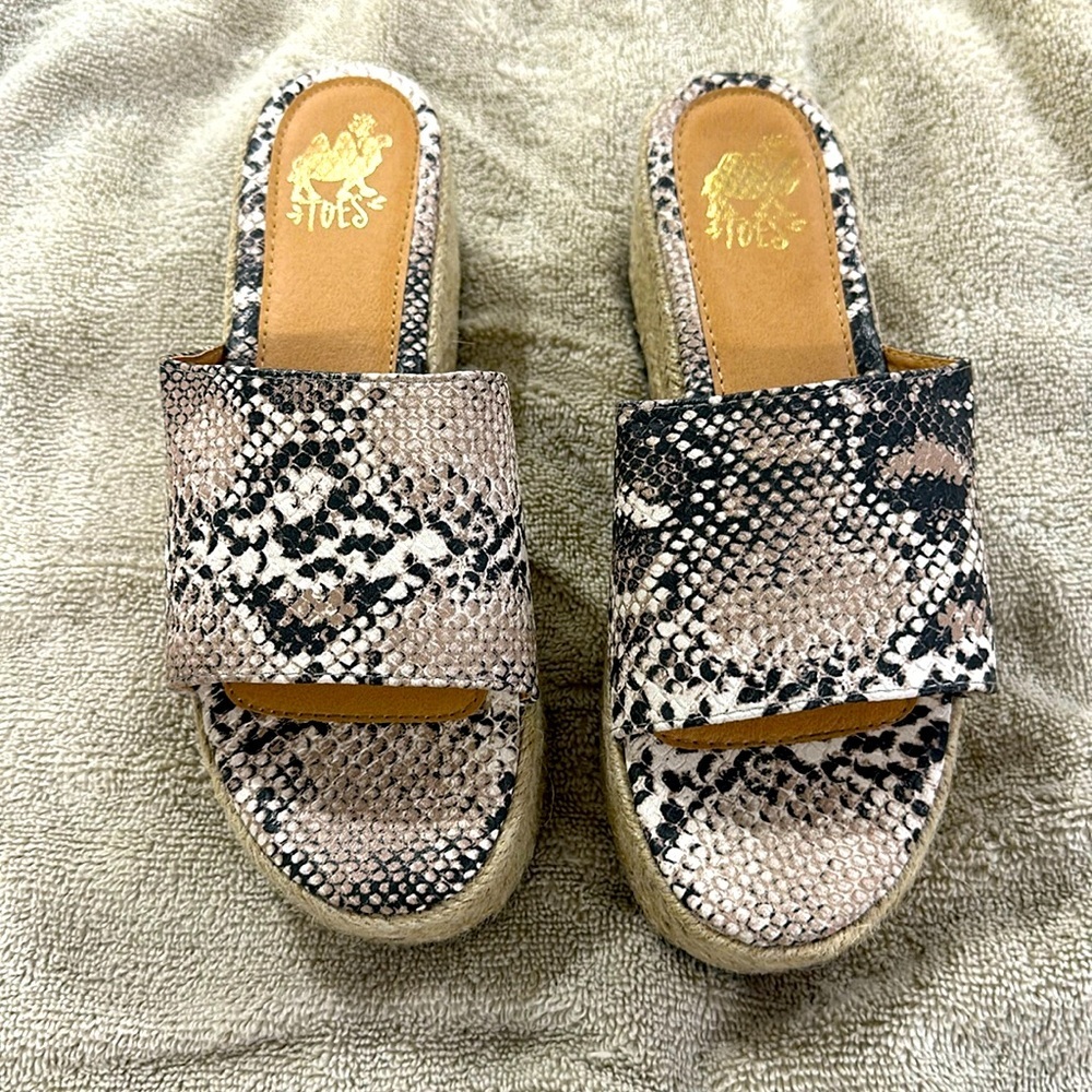 Snake print sandals